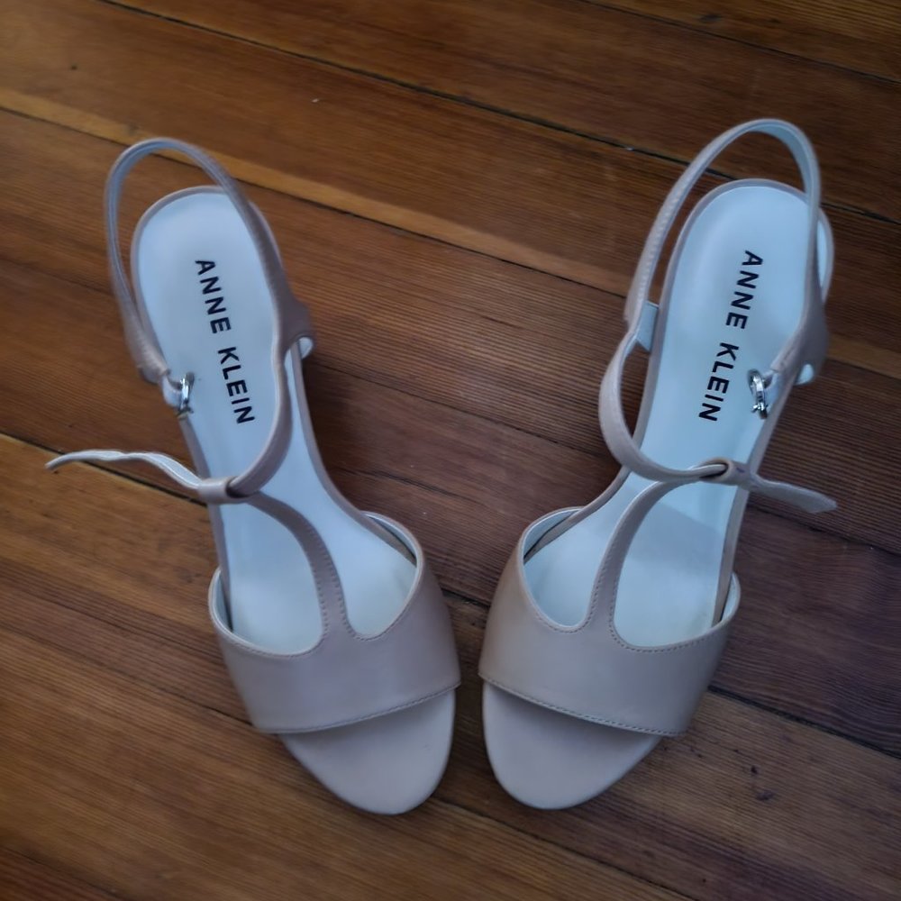 Nude High Heel Shoes